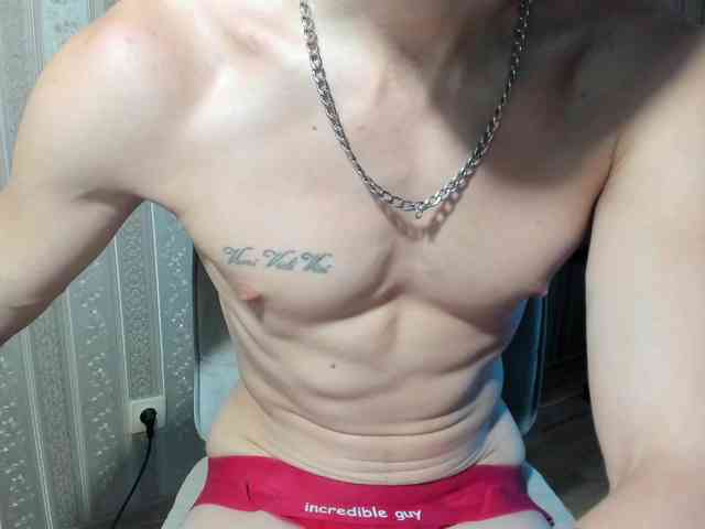 Incredibleguy (18, White Cam Boy) performing fisting.