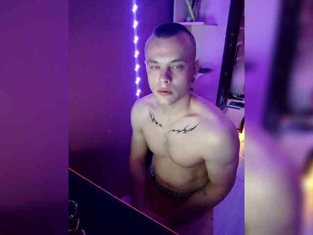 Artemis (25, Hispanic Cam Boy) performing Live Sex.